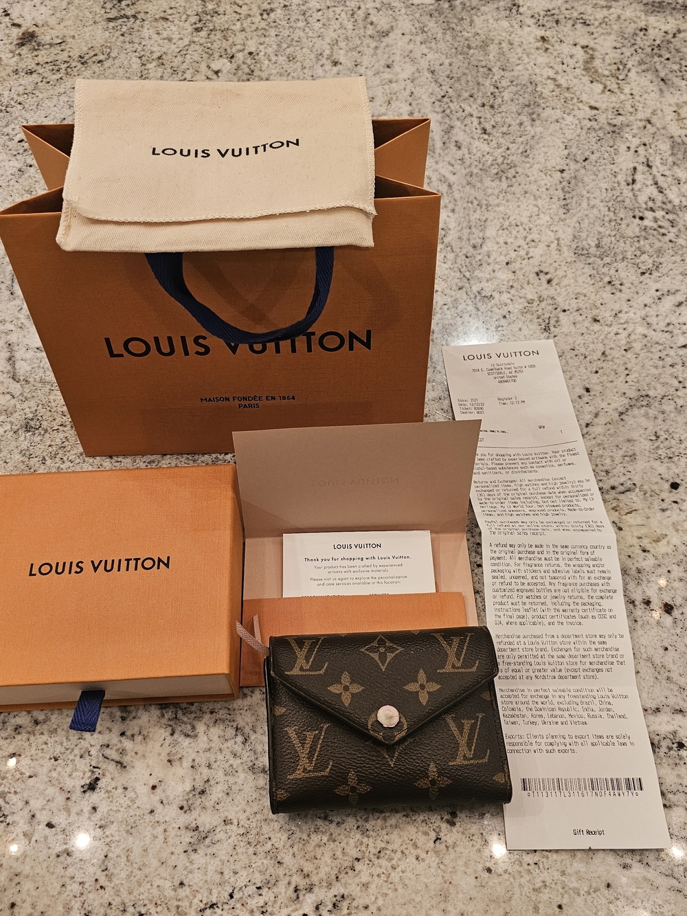 Authentic LV Victorine Wallet Monogram Rose Ballerine FULL SET w/ Receipt